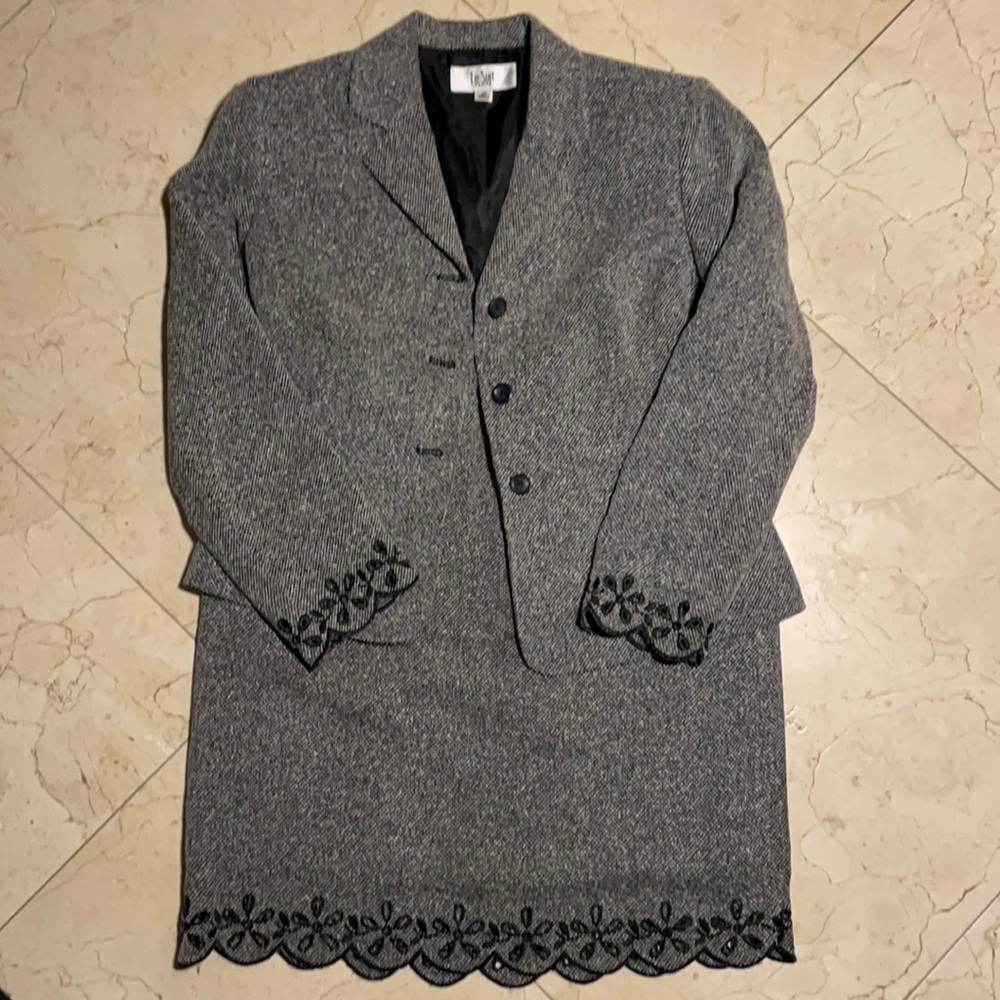 Le Suit Two Piece Skirt Suit Set